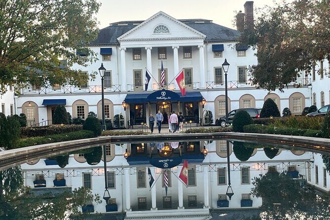 Exclusive Private Colonial Williamsburg Walking Tour by a Local - Walking towards the Governors Palace