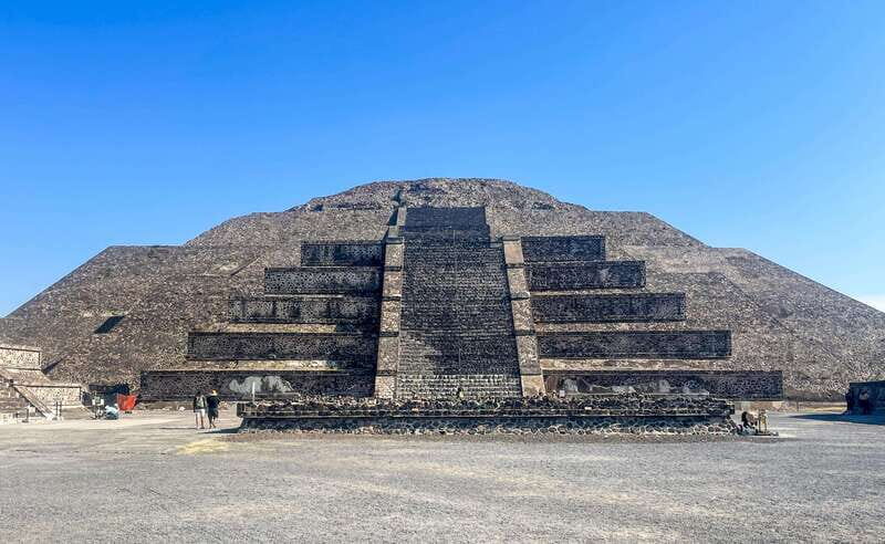 Exclusive private tour of the pyramids with a European guide in Mexico City - The Cultural and Mystical Aspects