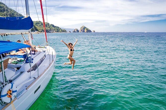 Exclusive Sailing Tour with Snorkeling in Puerto Vallarta - Key Points