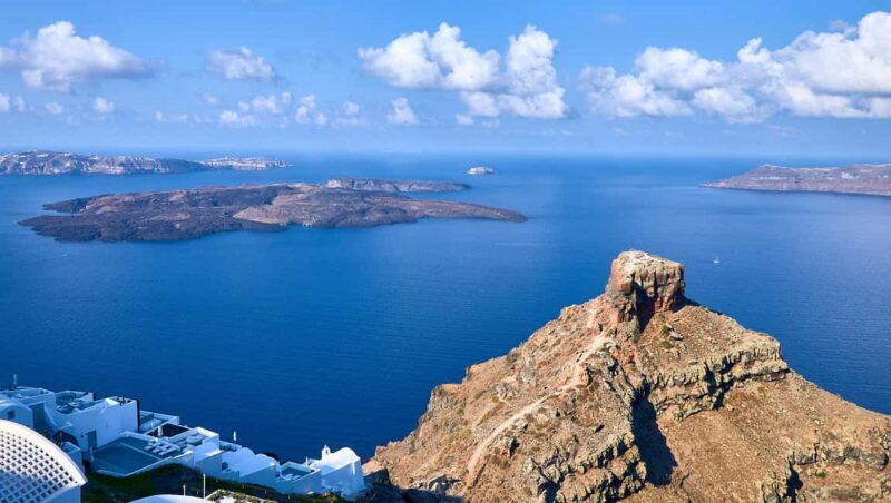 Exclusive Santorini: Oia, Pyrgos & Imerovigli in Small Group - An Overview of the Tour Experience