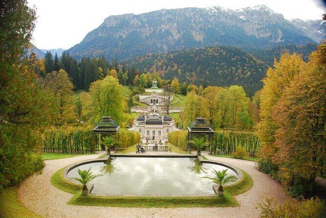 EXCLUSiVE SKIP-THE-CROWDS Neuschwanstein and Linderhof Castle Tour from Munich INCL. TICKETS - Key Points