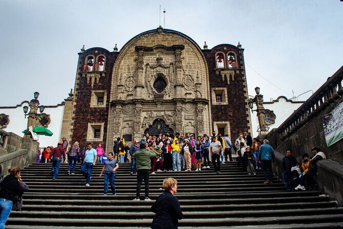 EXCLUSIVE TOUR Basilica of Guadeloupe  small groups - Stop 1: Basilica of Our Lady of Guadalupe