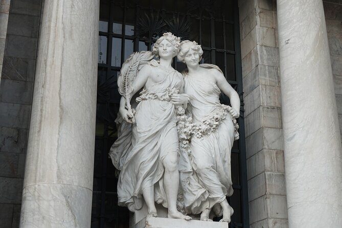 EXCLUSIVE TOUR to Palacio de Bellas Artes - small groups - Key Points
