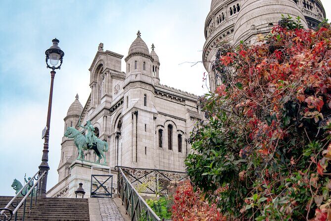 Exclusive Walking Tour In Montmartre With Local Guide - Why Choose This Tour? An Honest Look at the Experience