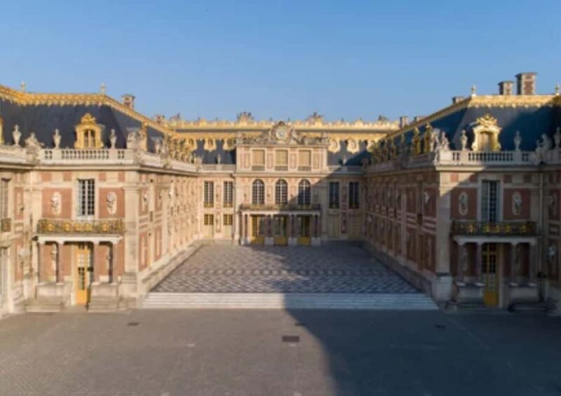 Excursion from Paris to Versailles Palace by Tootbus - Key Points