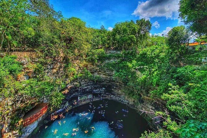 Excursion to Chichén Itzá, Valladolid and Cenote xcajum - Key Points