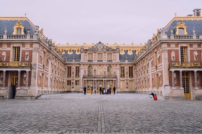 Excursion to discover the Versailles Monarchy - The Introductory Stop: Le Petit Trianon
