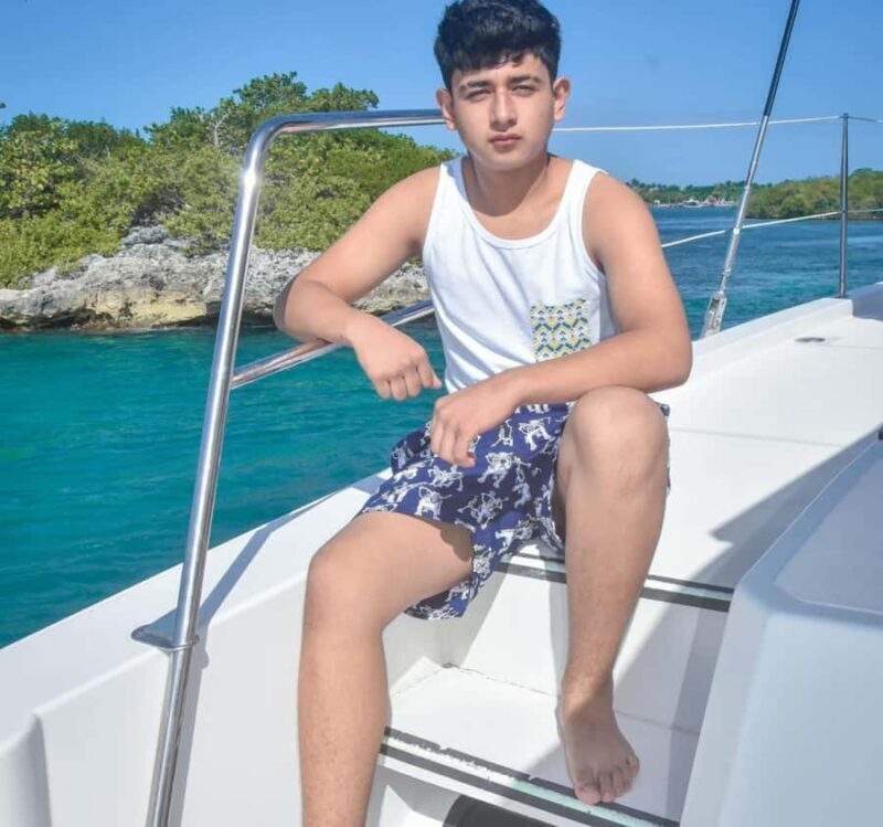 Excursion to Isla Mujeres, transportation, snorkeling, food, catamaran - Who Is This Tour Best For?