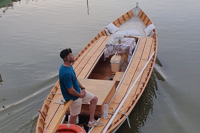 Excursion to the lagoon, sunset and boat ride. - Who Is This Tour Best Suited For?