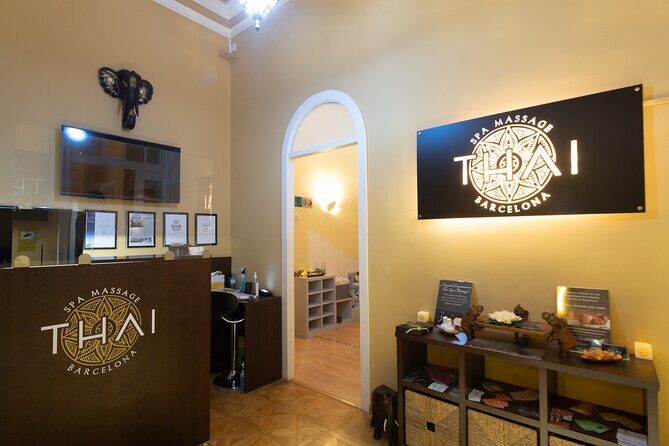 Exfoliating Treatment Body Scrub + Moisturizing Body Wrap 60 min THAI SPA MASSAGE - Who Will Love This Spa Experience?