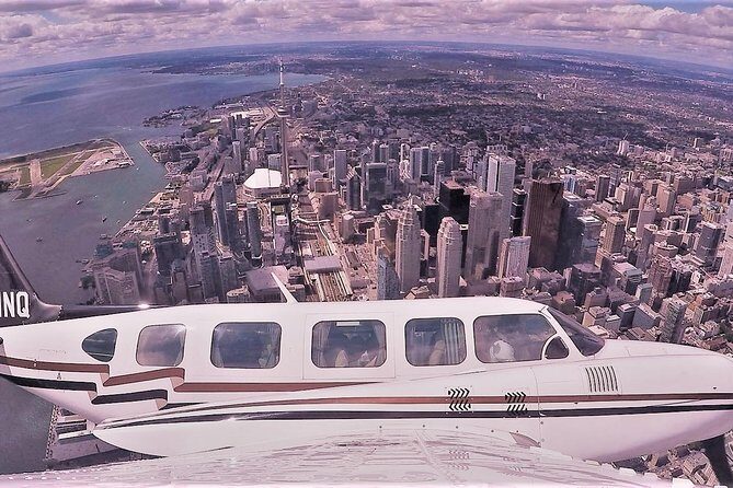 Exhilarating 120km Aerial Tour of Toronto with iflyTOTO - Who Would Love This Tour?