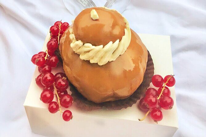 Experience a Decadent French Picnic with Wine Pairing in Paris - The Experience: What You Can Expect