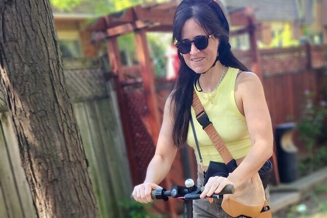 Experience Old Montreal on e-scooters with a local comedian - Authentic Feedback from Travelers