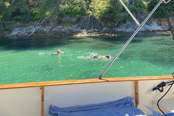 Experience Zadar Archipelago with private Antares sailing tour - Meeting Point and Logistics