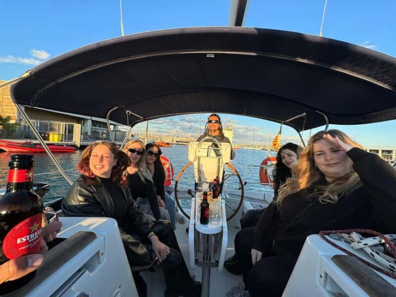 Experiencia en barco con Barcos de Barcelona - What to Expect from Your Barcelona Boat Tour