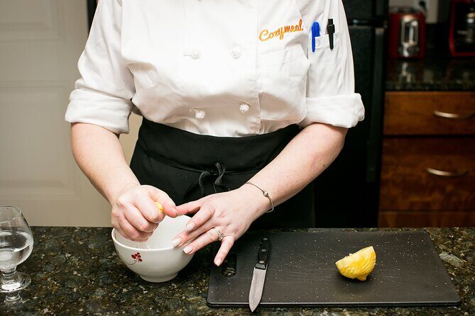 Explore 7 Artisanal Mezcals + Handcrafted Moles in Central Oaxaca - Who Is This Tour Best Suited For?