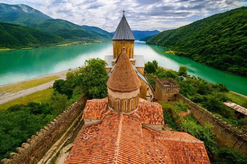 Explore Ananuri, Gudauri, & Kazbegi Guided Day Tour - What to Expect from the Tour