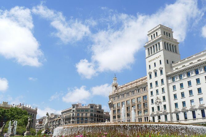 Explore Barcelona in 90 minutes with a Local - A Deep Dive into the Barcelona 90-Minute Tour