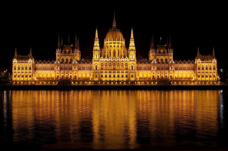 Explore Budapest After Dark Tour - Who Is This Tour Best For?