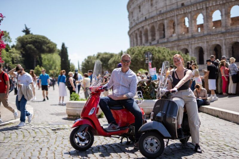 Explore city on Vespa with Professional Photographer - Key Points
