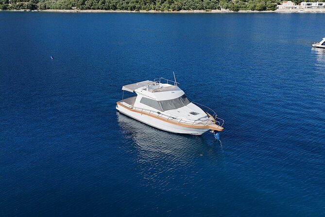 Explore Elaphiti islands by Private trip with Ferretti mini yacht - Frequently Asked Questions