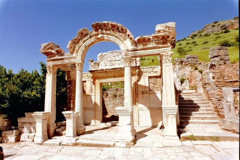 Explore Ephesus: Virgin Marry & Artemis with Lunch & Ticket - Discovering the Highlights of the Ephesus Tour