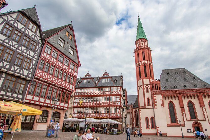 Explore Frankfurt in 60 minutes with a Local - Key Points