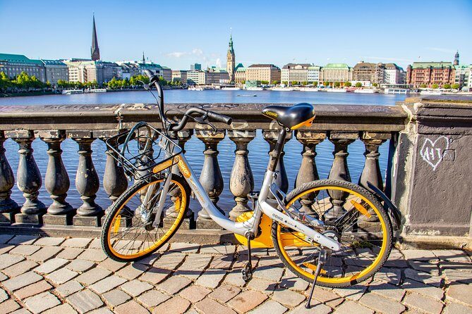 Explore Hamburg in 90 minutes with a Local - Who Is This Tour Best Suited For?