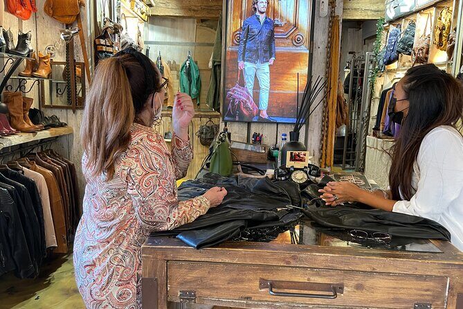 Explore History and Style with this Walking Tour in Milano - Authentic Local Flavor and Hidden Gems