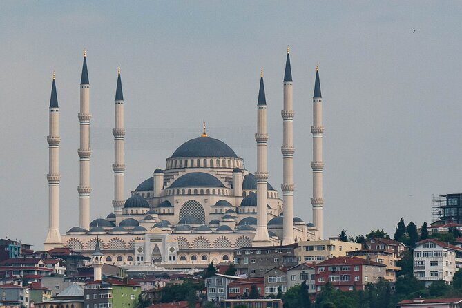 Explore Istanbul Asian Continent - Transportation & Group Size