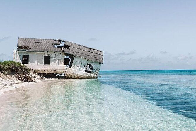 Explore Key West with Round Trip Transfer from Miami - The Pickup and Transportation Experience