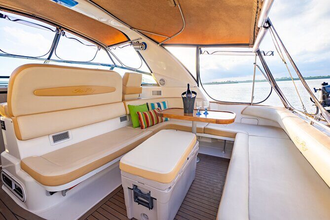 Explore Miami on a beautiful 45' Yacht - FAQ