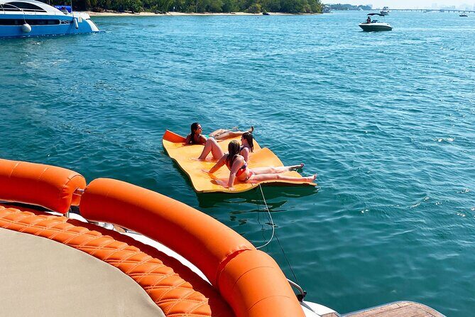 Explore Miami on a Luxury 65' Sport Yacht - What We Love About the Yacht Tour