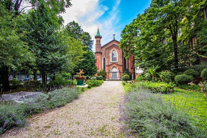 Explore Milan in 90 minutes with a Local - Practical Details & What to Expect