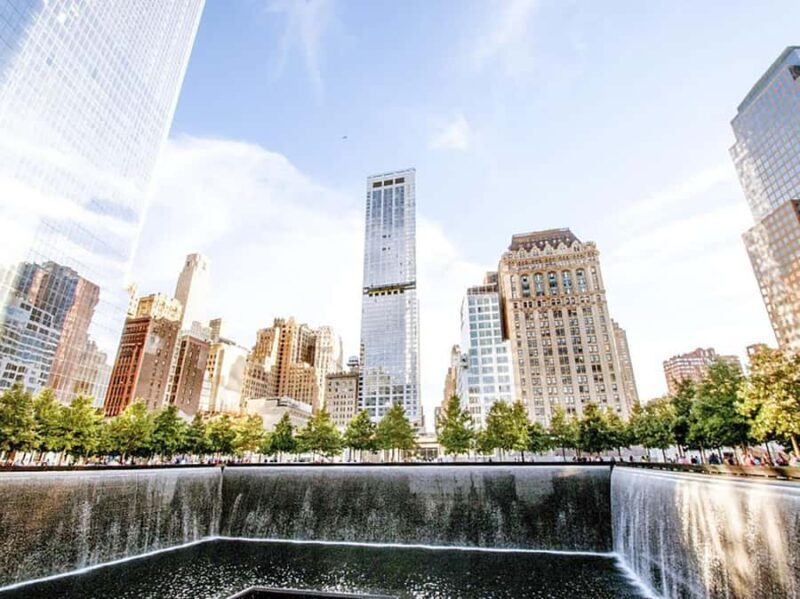 Explore NYC's Finance District, 9/11 Memorial & Liberty Icon - Key Points
