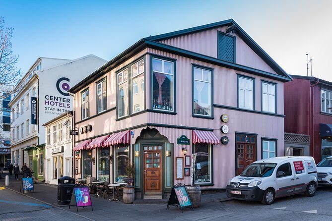 Explore Reykjavik in 60 minutes with a Local - What You Can Expect from the Tour