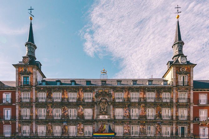 Explore the Instaworthy Spots of Madrid with a Local - Why This Tour Might Be a Great Choice