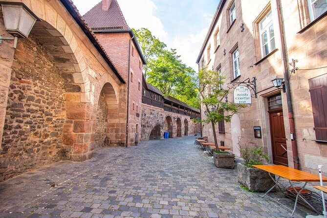 Explore the Instaworthy Spots of Nuremberg with a Local - FAQ