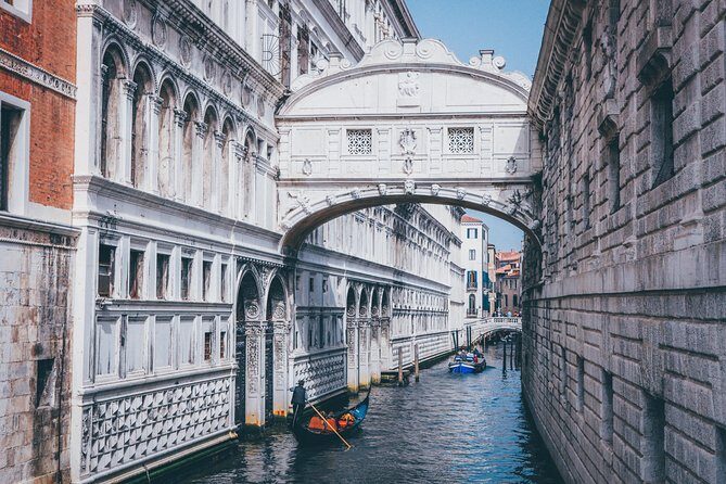 Explore the Instaworthy Spots of Venice with a Local - The Experience: What’s Included and How It Works