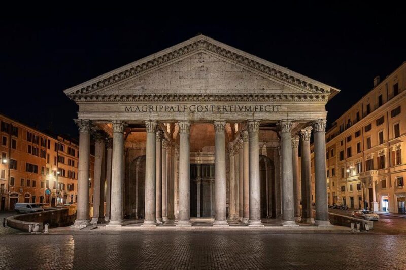 Explore the Pantheon's Dome, Artwork, and Raphael's Tomb - Practicalities and Group Size