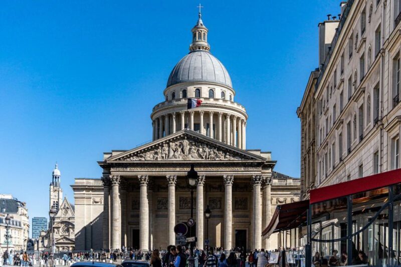 Explore the Pantheon's Dome, Artwork, and Raphael's Tomb - Accessibility and Limitations