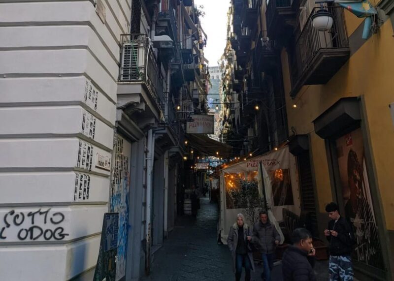 Explore Urban Art in Naples' Vibrant Spanish Quarter Streets - Assessing the Value