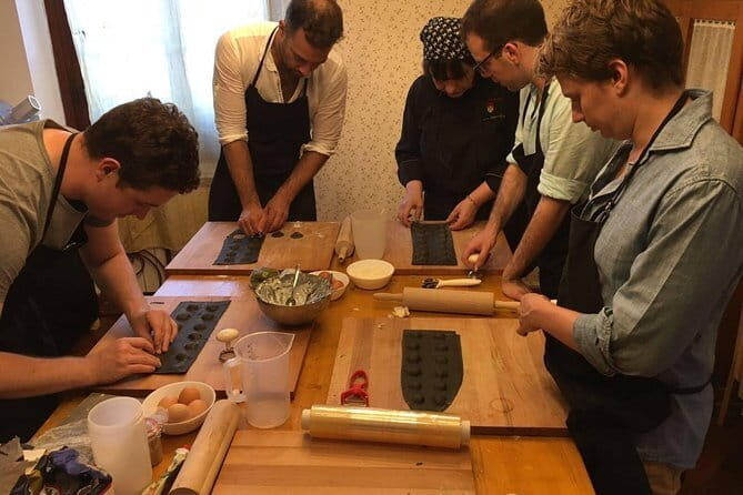 Express Pasta-Making Lesson with Gourmet Dinner - What You Can Expect from the Tour