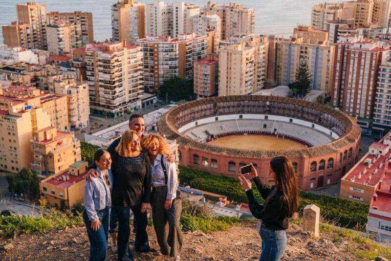 Express Tuk-Tuk Tour in Malaga: Gibralfaro Viewpoint and Photography - The Ride Begins: Starting Point and Initial Impressions