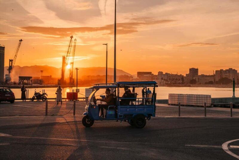 Express Tuk-Tuk Tour in Malaga: Gibralfaro Viewpoint and Photography - Accessibility and Practical Tips