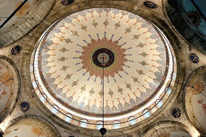 Eyüp Sultan Mosque and Eyüp District Istanbul Walking Tour - Who Should Consider This Tour?