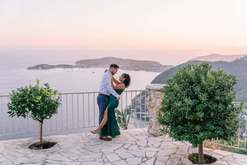 Eze: Private Photoshoot with a Professional Photographer - Why We Think This Photoshoot Works Well