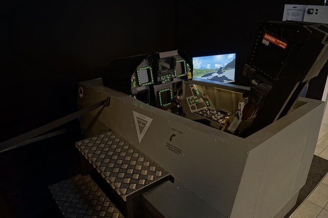 F / A-18 fighter jet flight simulator in Zurich - Key Points