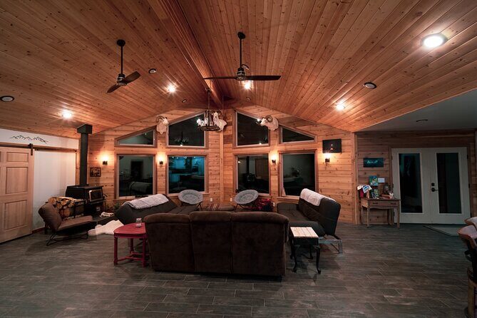 Face The Outdoors Private Group Northern Lights Tour - Who Should Consider This Tour?