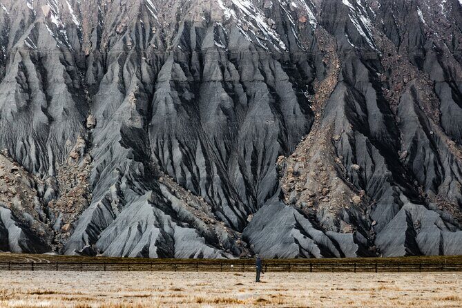 Factory Butte and Moonscape Overlook Guided Tour - Authentic Traveler Perspectives